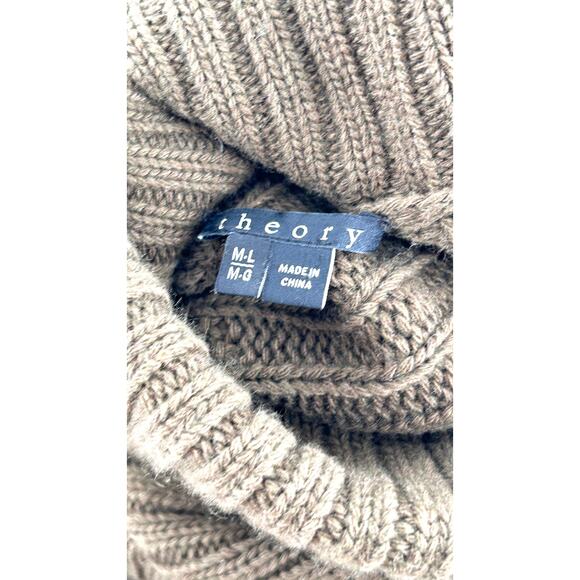 Theory Boseley Fine Haven Wool Cashmere Sweater M L Poncho Army Green Oversized - Picture 6 of 9